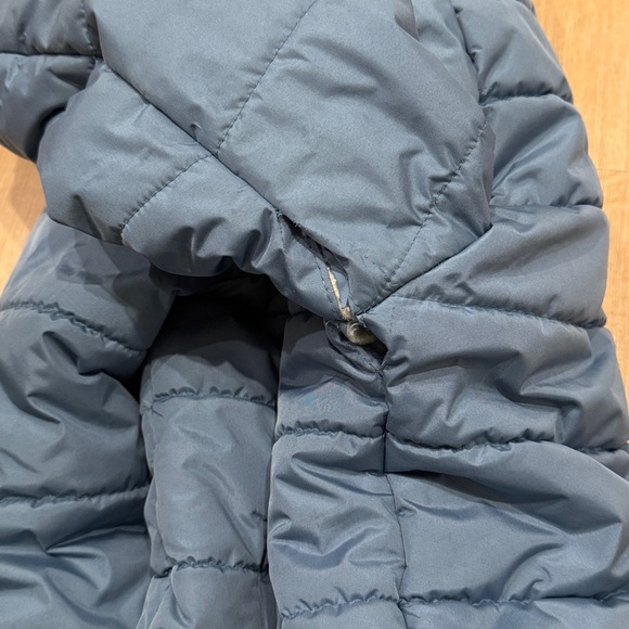 Whales Tail Hooded Puffer Jacket - Picture 4 of 4